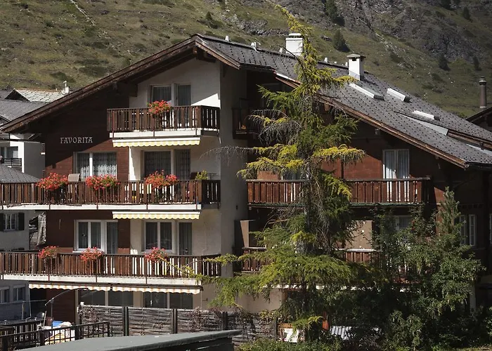 アパート スイスフレア *